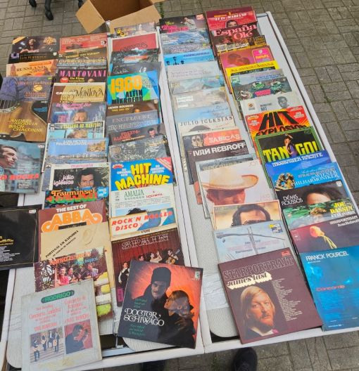 Yabancı plaklar uygun fiyata satıyoruz son 70 adet